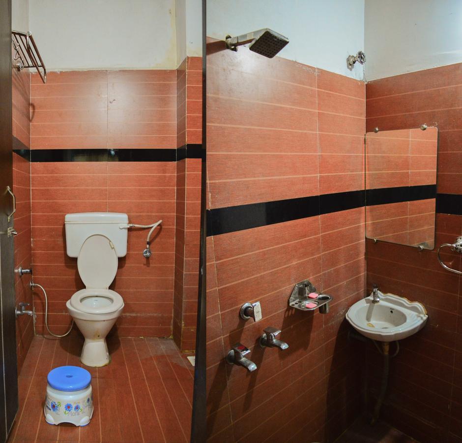 Hotel Shree Dwarkadhish Palace Udždžain Exteriér fotografie