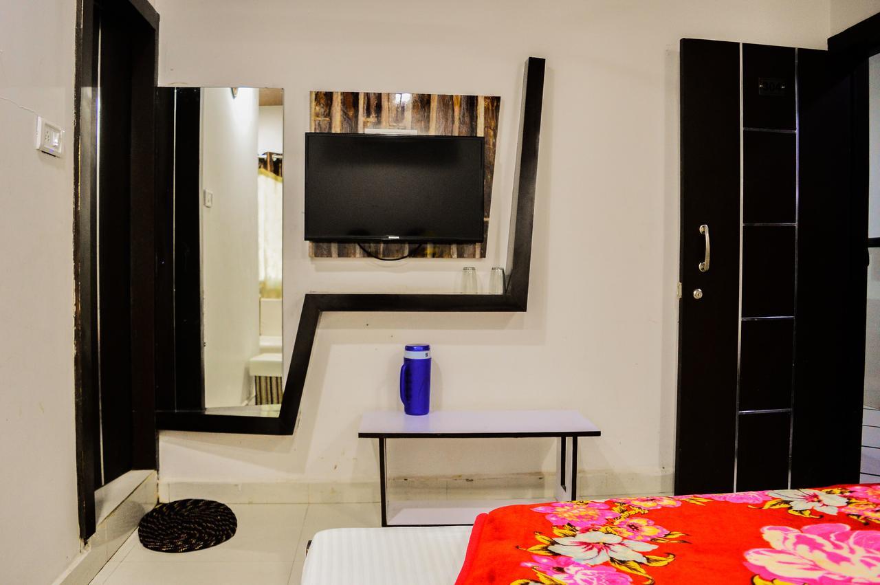 Hotel Shree Dwarkadhish Palace Udždžain Exteriér fotografie